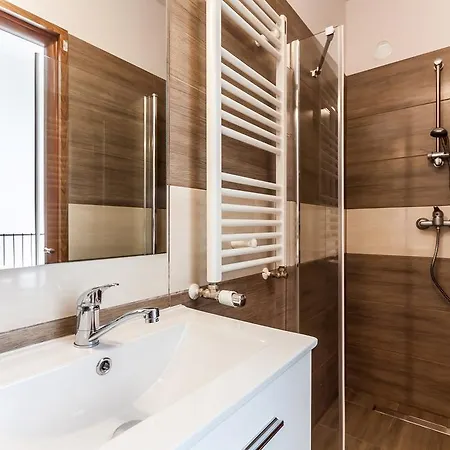 Lupolo Skwerowa Apartment Krakow